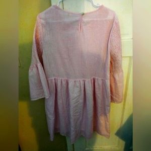 Woman's dress size 14